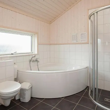8 Person Holiday In Gro Enbrode Grossenbrode